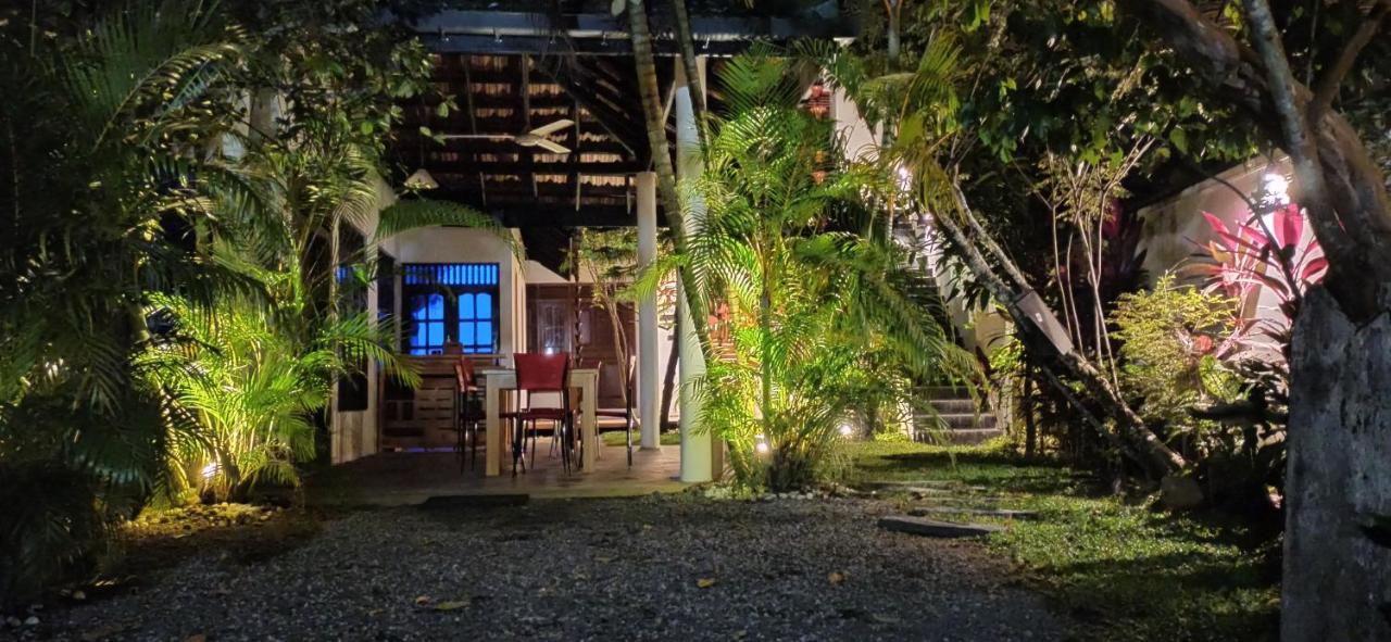 Rituale Guest House - Surf & Yoga 미리사 외부 사진